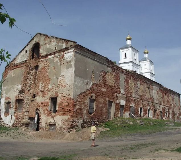 Этот монастырь можно выкупить всего лишь за одну базовую. Фото: photogoroda.com