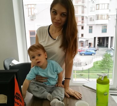 Чем занимается мама и где работает, мой ребенок знает с малых лет