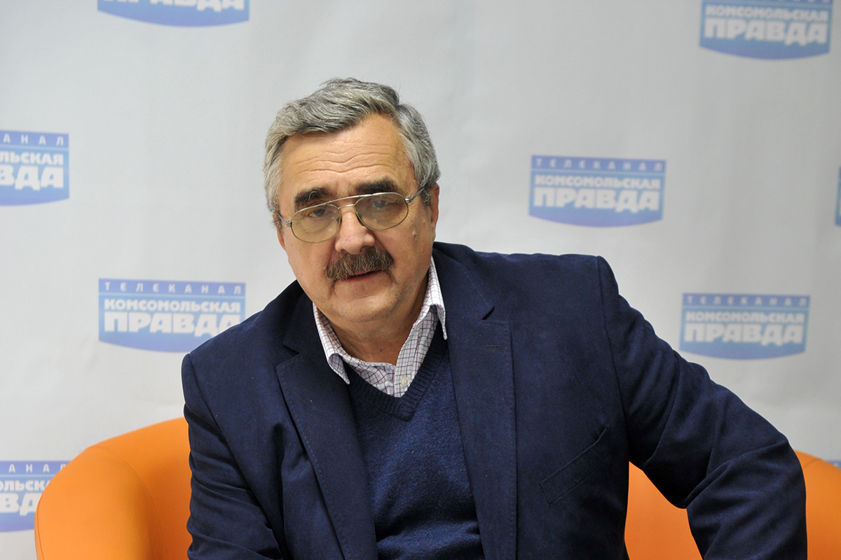 Замдиректора Института стран СНГ Владимир Жарихин.
