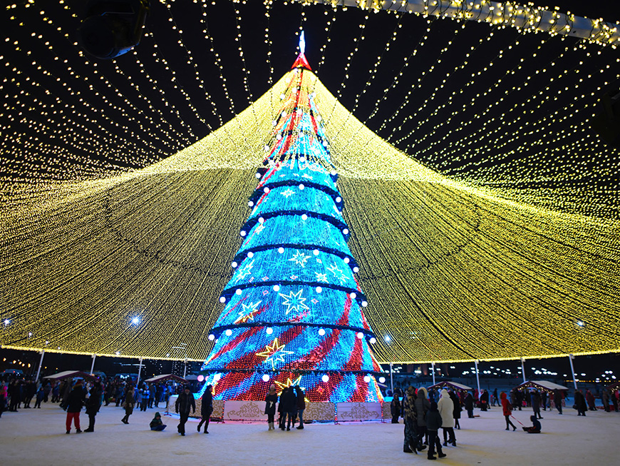 Новогодняя елка в центре столицы Татарстана. Красота!