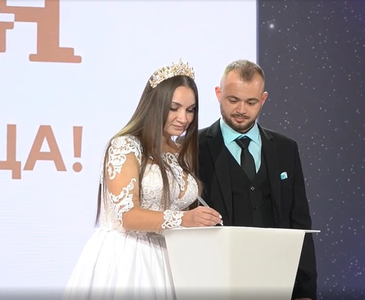 Российская свадьба с АК и ОМОНом попала на видео: Общество: Россия: altaifish.ru
