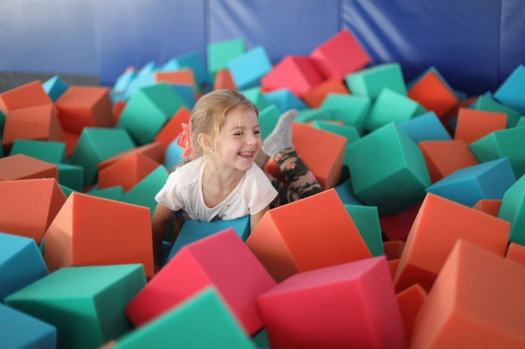 туса джуса развлекательный центр. детский центр туса джуса. дети на экскурсии в океанариуме. парк развлечений angry birds activity park в санкт петербурге. 5 года.