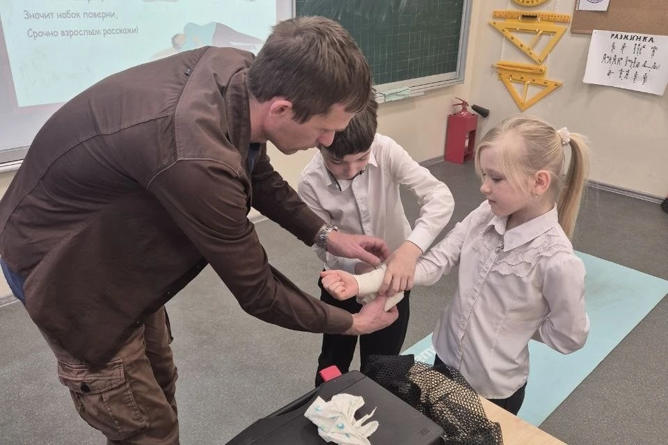 Приемы первой помощи важно знать каждому. Фото: паблик ВК "Здоровый Севастополь"