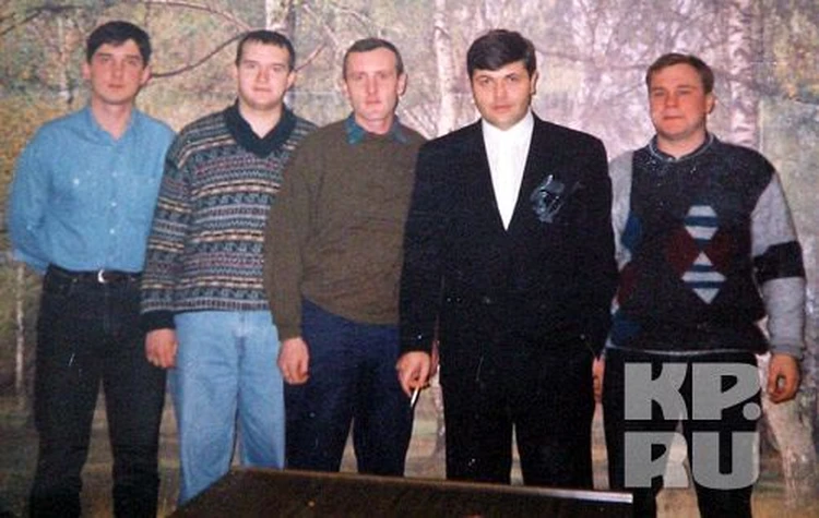 Криминальный саратов 90 х фото лидеров якорь