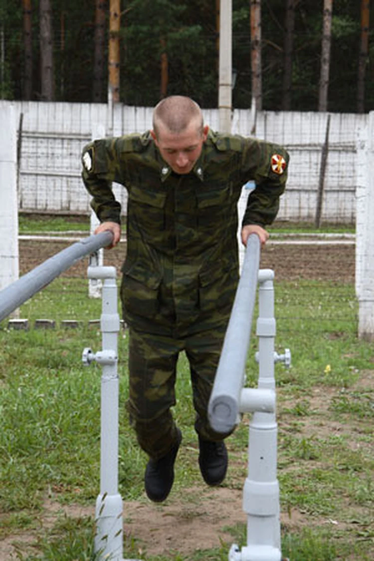 Военком Красноярского края Андрей Лысенко: «Если вам нет 24, вы здоровы и  образованны - вас ждет школа сержантов» - KP.RU