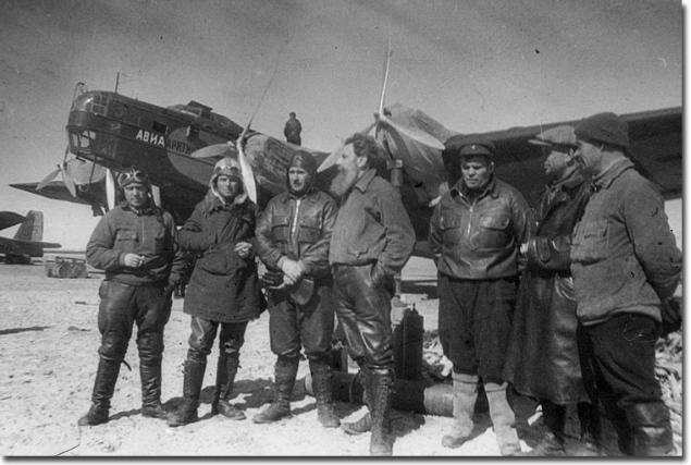 Экспедиция на первую в мире советскую полярную научно-исследовательскую дрейфующую станцию "Северный полюс"