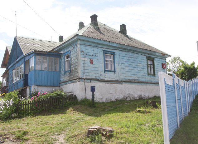 Здание бывшей полотняной мануфактуры